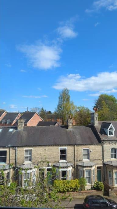 Entire Home In York City ภายนอก รูปภาพ